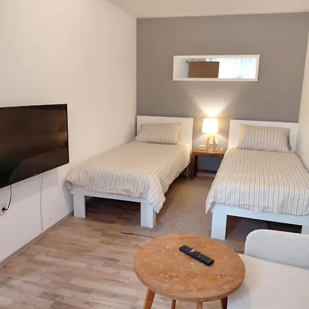 Apartmán Luce With Shared Pool Sami-basement Zadar