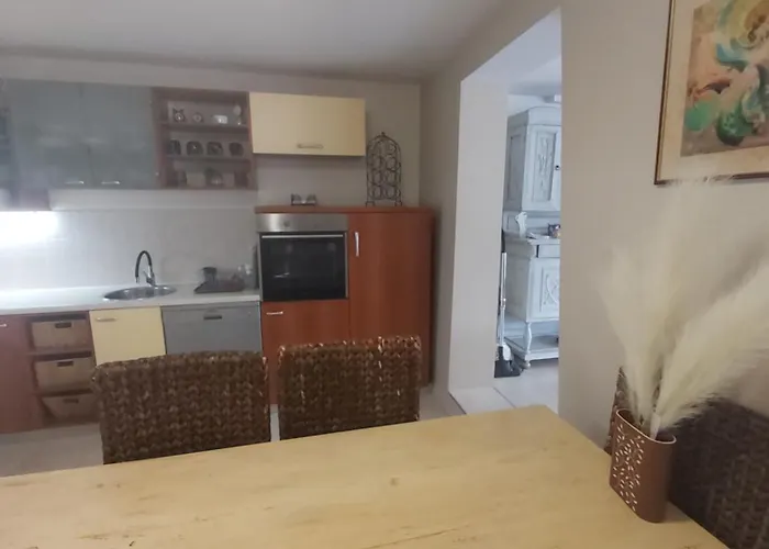 Luce With Shared Pool Appartement