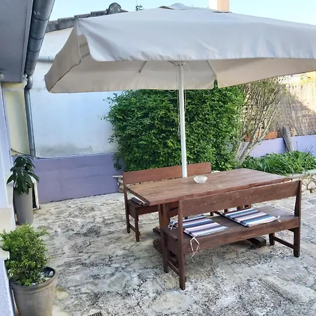 Studio Luce With Shared Pool Sami-Basement * Zadar