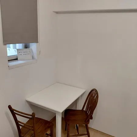 Luce With Shared Pool Sami-basement * זאדאר